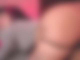 Luana's Live Sex Cam Show