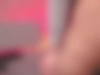 Luana's Live Sex Cam Show