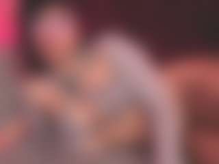 Luana's Live Sex Cam Show