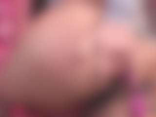 Luana's Live Sex Cam Show