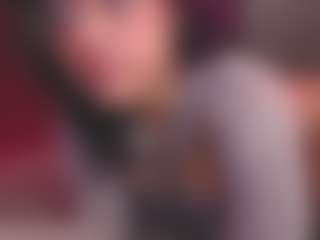 Luana's Live Sex Cam Show