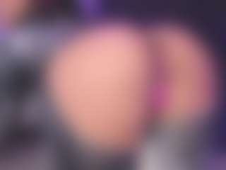 Luana's Live Sex Cam Show
