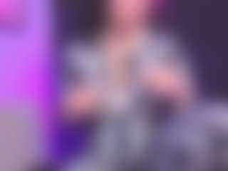 Luana's Live Sex Cam Show