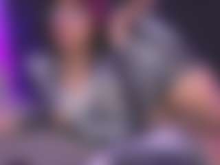 Luana's Live Sex Cam Show