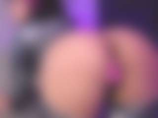 Luana's Live Sex Cam Show