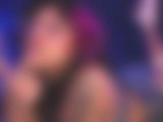 Luana's Live Sex Cam Show