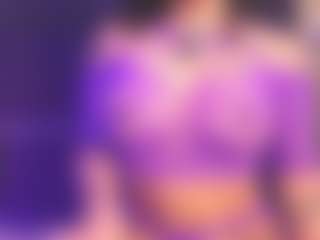 Luana's Live Sex Cam Show