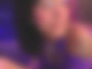 Luana's Live Sex Cam Show