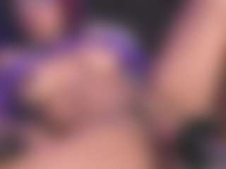 Luana's Live Sex Cam Show