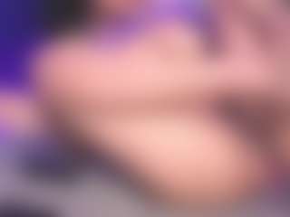 Luana's Live Sex Cam Show