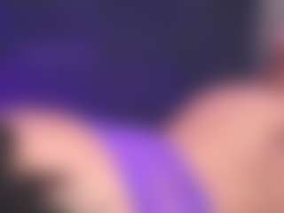 Luana's Live Sex Cam Show