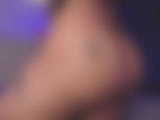Luana's Live Sex Cam Show