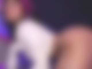Luana's Live Sex Cam Show