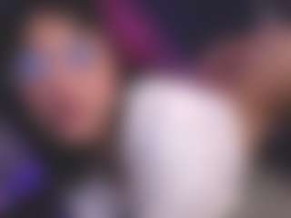 Luana's Live Sex Cam Show