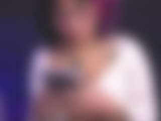 Luana's Live Sex Cam Show
