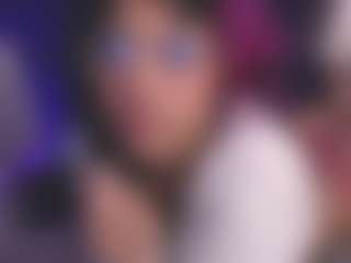 Luana's Live Sex Cam Show