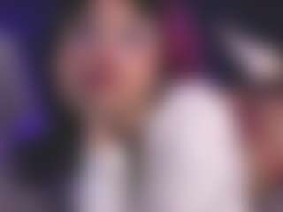 Luana's Live Sex Cam Show