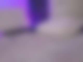 Luana's Live Sex Cam Show