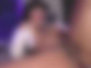Luana's Live Sex Cam Show