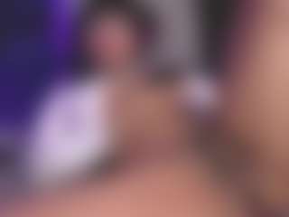 Luana's Live Sex Cam Show