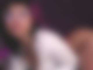 Luana's Live Sex Cam Show