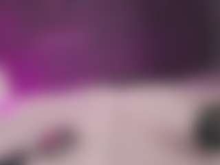 Luana's Live Sex Cam Show
