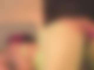 Luana's Live Sex Cam Show