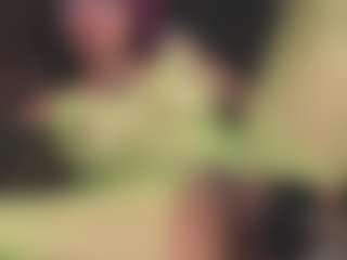 Luana's Live Sex Cam Show