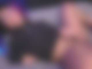 Luana's Live Sex Cam Show