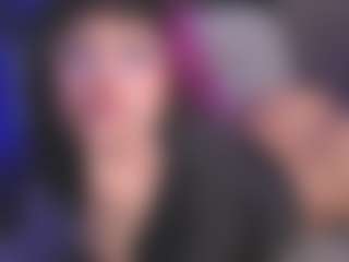 Luana's Live Sex Cam Show