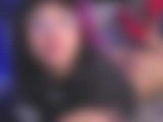 Luana's Live Sex Cam Show