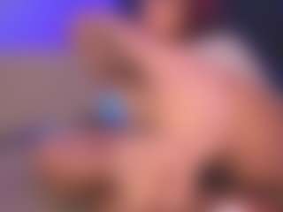 Luana's Live Sex Cam Show
