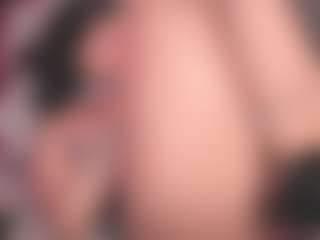 Luana's Live Sex Cam Show