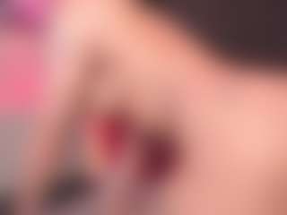 Luana's Live Sex Cam Show