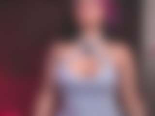Luana's Live Sex Cam Show