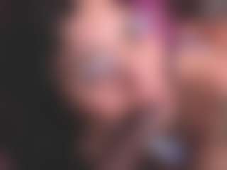 Luana's Live Sex Cam Show