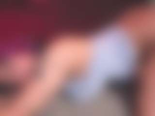 Luana's Live Sex Cam Show