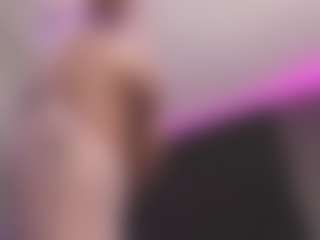 Luana's Live Sex Cam Show