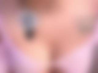 Luana's Live Sex Cam Show
