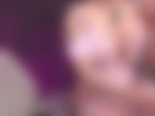 Luana's Live Sex Cam Show