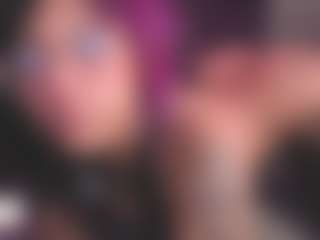 Show de cam en vivo con Luana - Pornstar Public en Camsoda