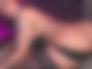 Luana's Live Sex Cam Show