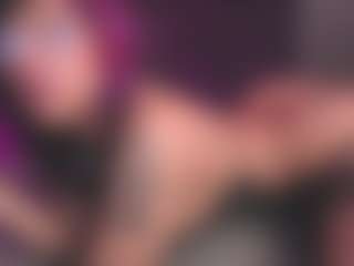 Luana's Live Sex Cam Show