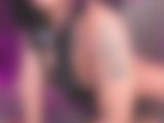 Luana's Live Sex Cam Show