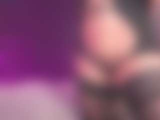 Luana's Live Sex Cam Show