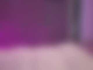 Luana's Live Sex Cam Show