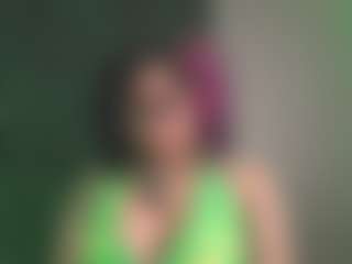 Luana's Live Sex Cam Show
