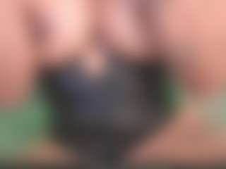 Luana's Live Sex Cam Show