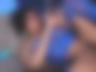 Luana's Live Sex Cam Show