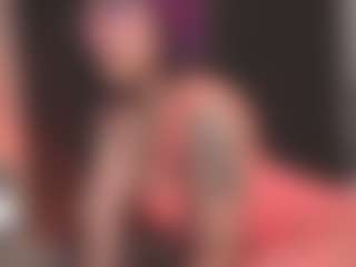 Luana's Live Sex Cam Show